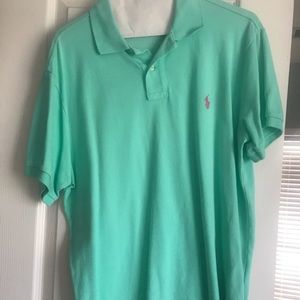 Men’s polo shirt size large
